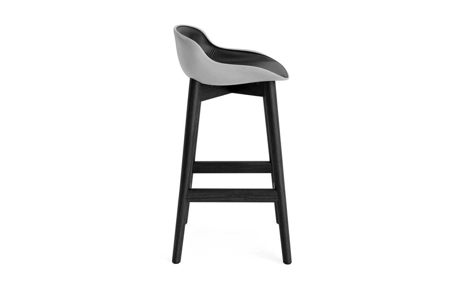 Genießen Sie den Hyg Barhocker 65 cm von Normann Copenhagen – stilvolles, ergonomisches Design in schwarzer Eiche und grauem Polster für gemütliche Räume.