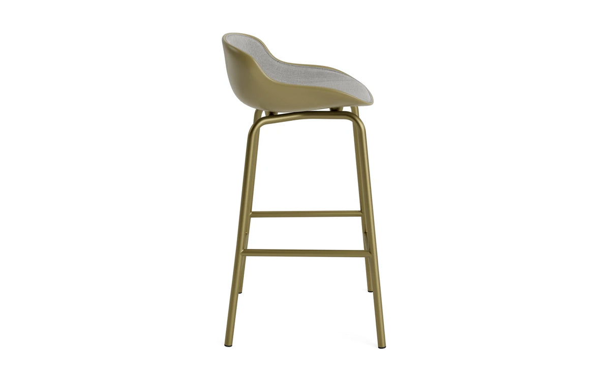 Hyg Barhocker 65 cm Frontpolster Stahl Olive/Remix in Remix 133 präsentiert im Onlineshop von KAQTU Design AG. Barhocker ist von Normann Copenhagen