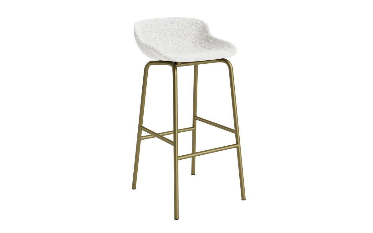 Hyg Barhocker 75 cm Frontpolster Olive Stahl Hallingdal in Hallingdal 110 präsentiert im Onlineshop von KAQTU Design AG. Barstuhl ist von Normann Copenhagen