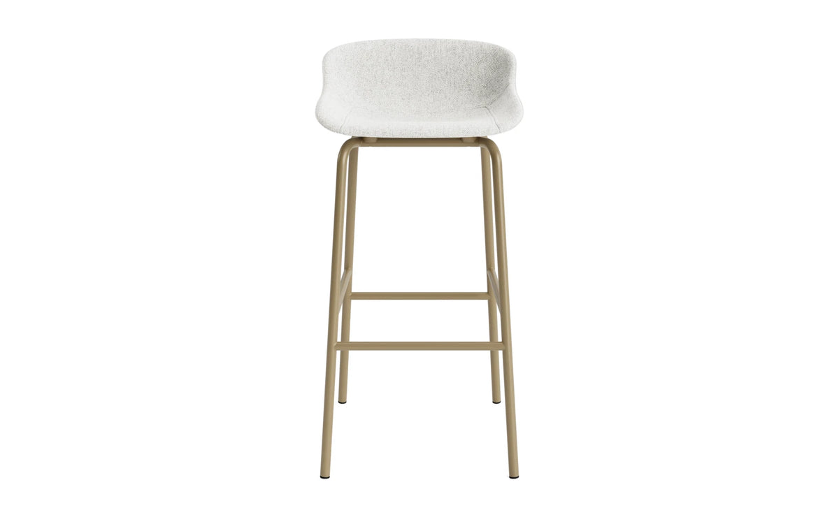 Hyg Barhocker 75 cm Vollpolster Stahl Sand/Hallingdal in Hallingdal 110 präsentiert im Onlineshop von KAQTU Design AG. Barstuhl ist von Normann Copenhagen