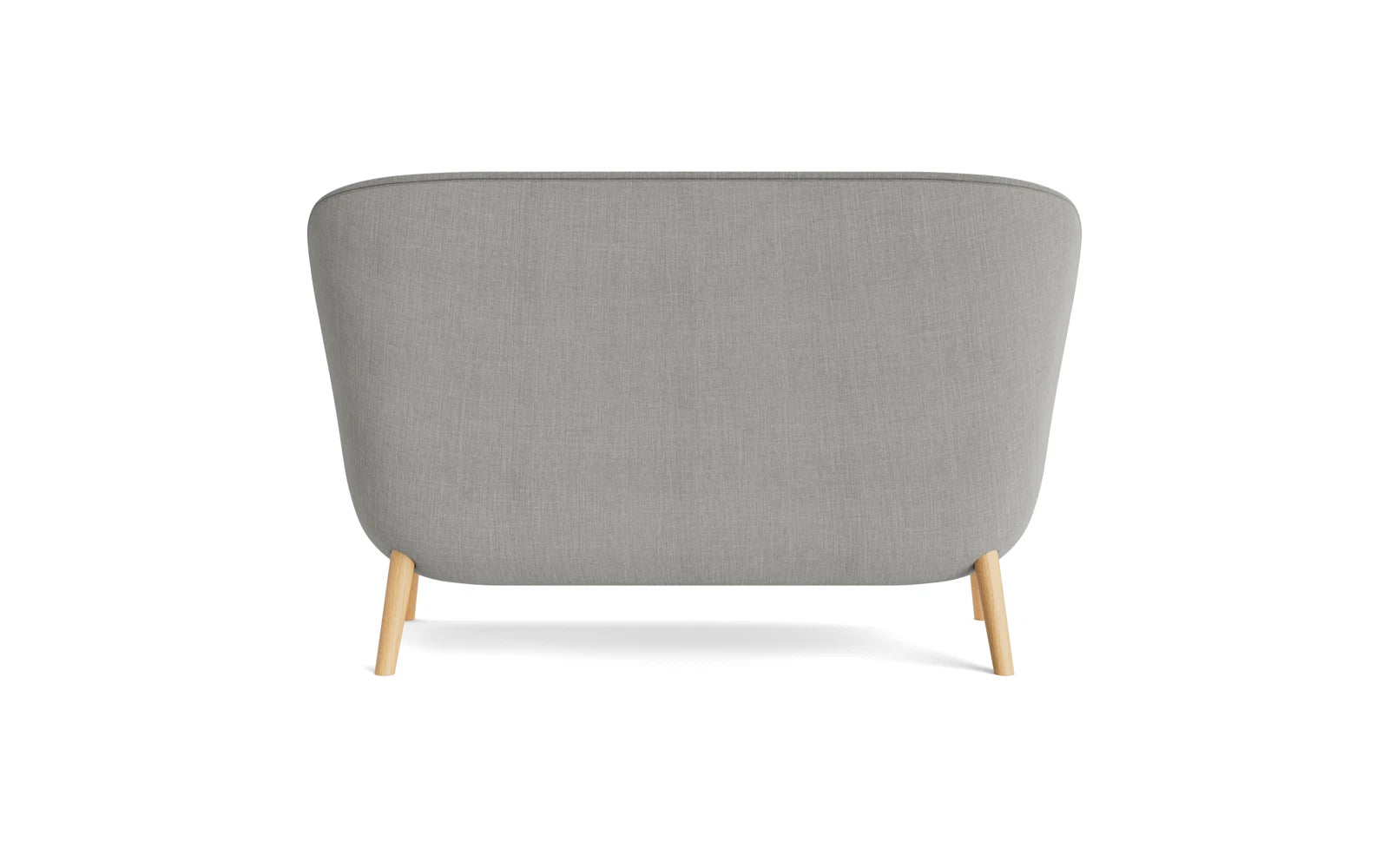 Das Hyg Sofa von Normann Copenhagen vereint dänische Hygge mit organischem Design. Komfortabel, stilvoll und individuell anpassbar.