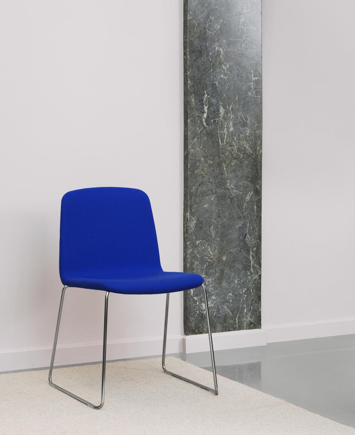 Just Stuhl gepolstert, schwarzer stahl/Hallingdal in Hallingdal 110 präsentiert im Onlineshop von KAQTU Design AG. Stuhl ist von Normann Copenhagen