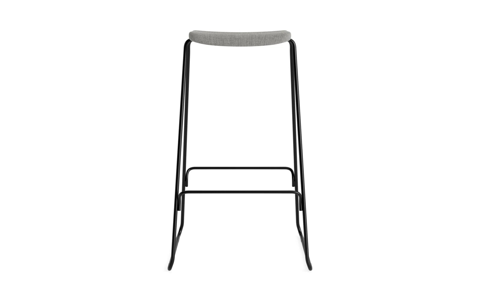 Erleben Sie den Just Barhocker von Normann Copenhagen: 75 cm hoch, gepolstert und aus robustem schwarzem Stahl – ideal für moderne Küchen und Bars.