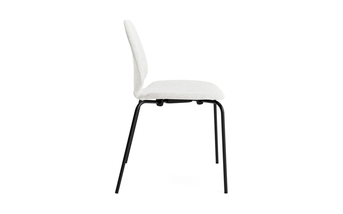 My Chair gepolstert in Hallingdal 110 präsentiert im Onlineshop von KAQTU Design AG. Stuhl ist von Normann Copenhagen