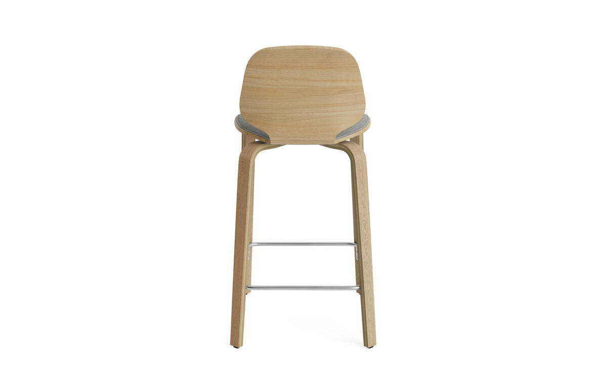 My Chair Barstuhl 65 cm Frontpolster holz in Remix 133 präsentiert im Onlineshop von KAQTU Design AG. Barstuhl ist von Normann Copenhagen