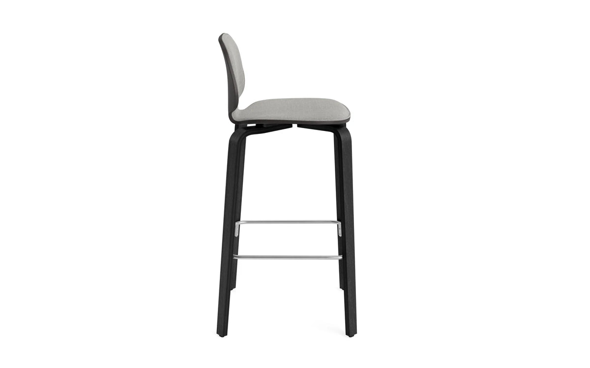 My Chair Barhocker 75 cm Frontpolster schwarz/Remix in Remix 133 präsentiert im Onlineshop von KAQTU Design AG. Barstuhl ist von Normann Copenhagen