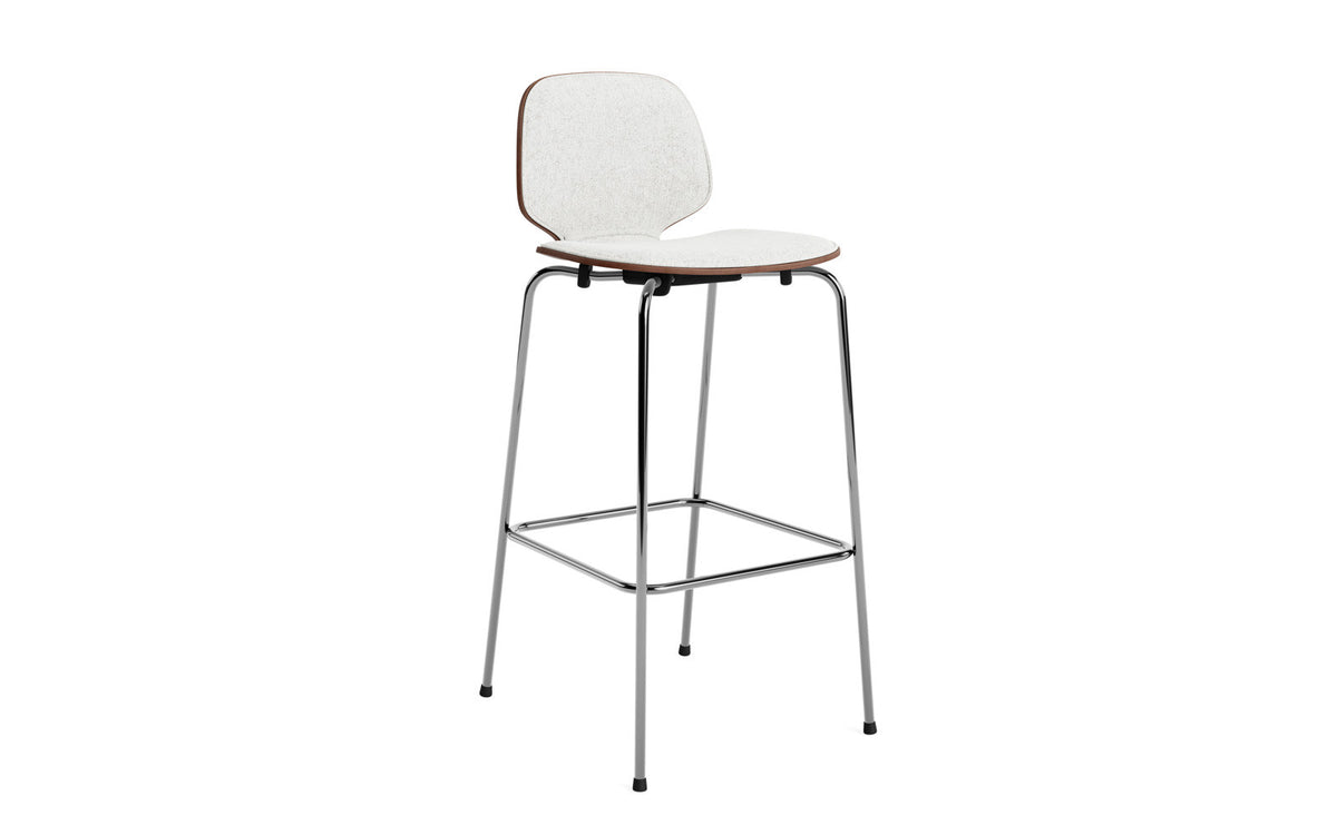 My Chair Barhocker 75 cm Frontpolster Krom Walnuss in Hallingdal 110 präsentiert im Onlineshop von KAQTU Design AG. Barstuhl ist von Normann Copenhagen