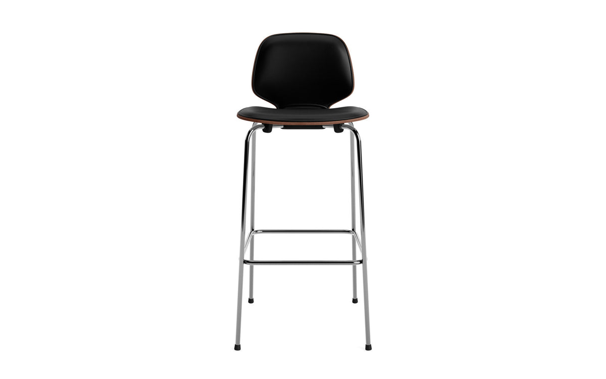 My Chair Barhocker 75 cm Frontpolster Krom Walnuss in Ultra 41599 präsentiert im Onlineshop von KAQTU Design AG. Barstuhl ist von Normann Copenhagen