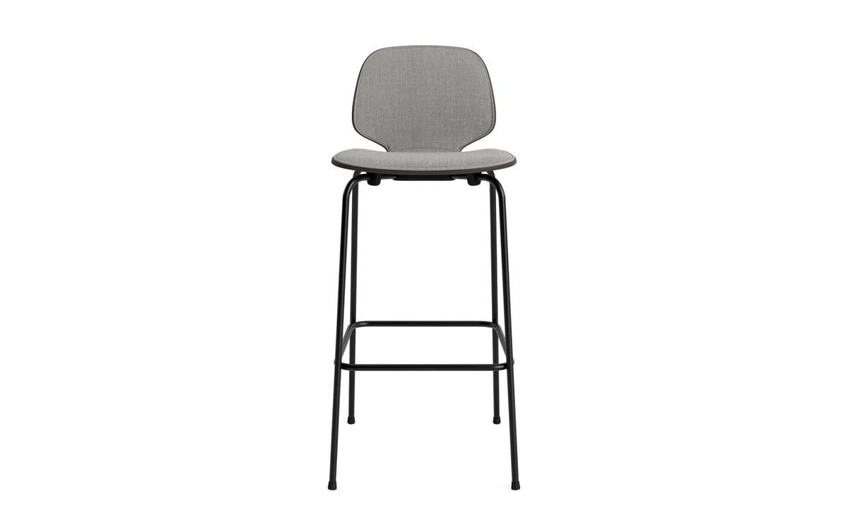 My Chair Barhocker 75 cm Frontpolster schwarzes Stahl schwarz/Remix in Remix 133 präsentiert im Onlineshop von KAQTU Design AG. Barstuhl ist von Normann Copenhagen