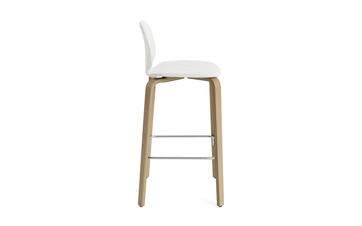 My Chair Barhocker 75 cm vollpolster holz in Hallingdal 110 präsentiert im Onlineshop von KAQTU Design AG. Barstuhl ist von Normann Copenhagen