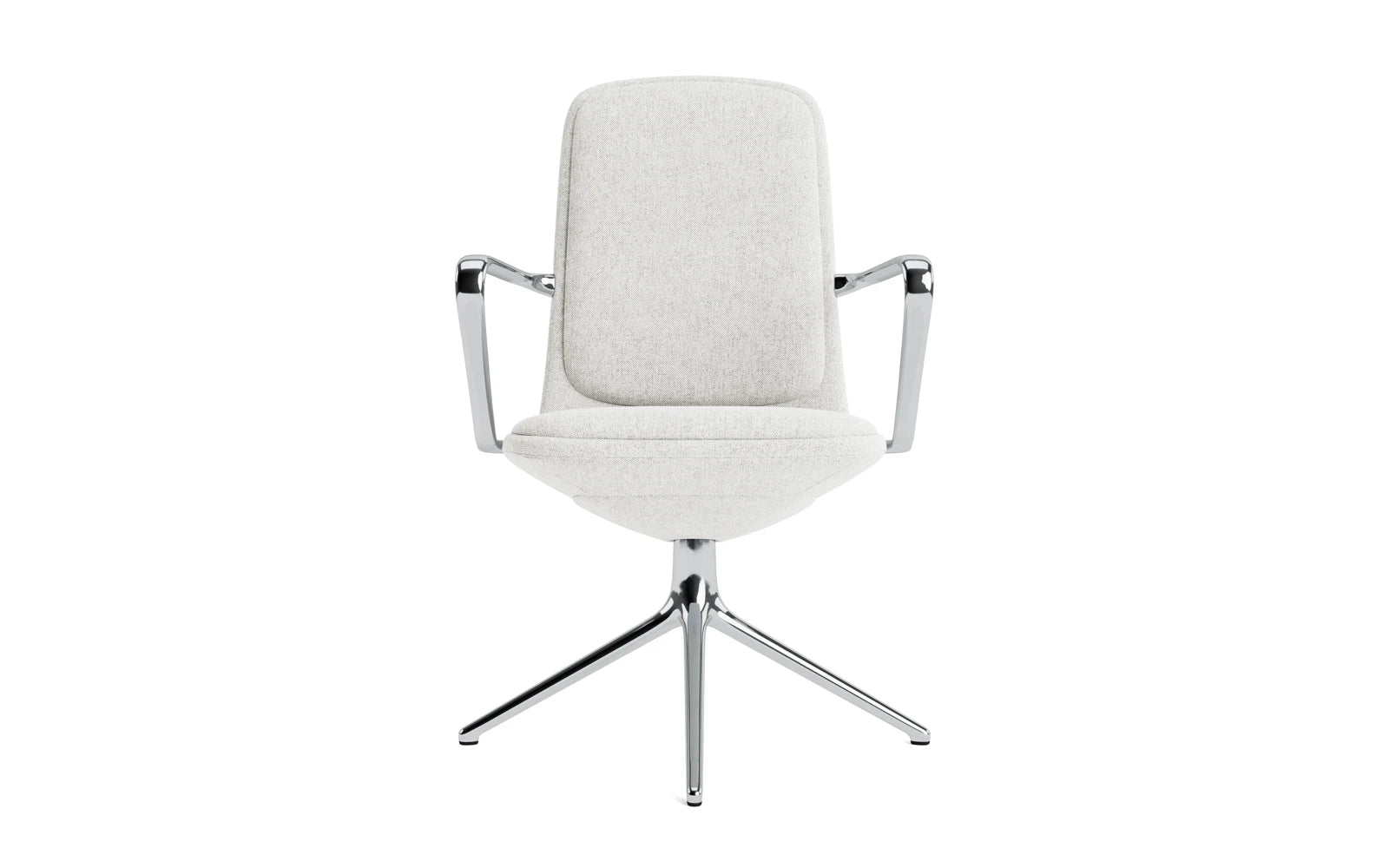 Entdecken Sie den Off Armchair von Normann Copenhagen: ein stilvoller, ergonomischer Bürostuhl mit Aluminium-Drehgestell und Hallingdal-Kissen für höchsten Komfort.