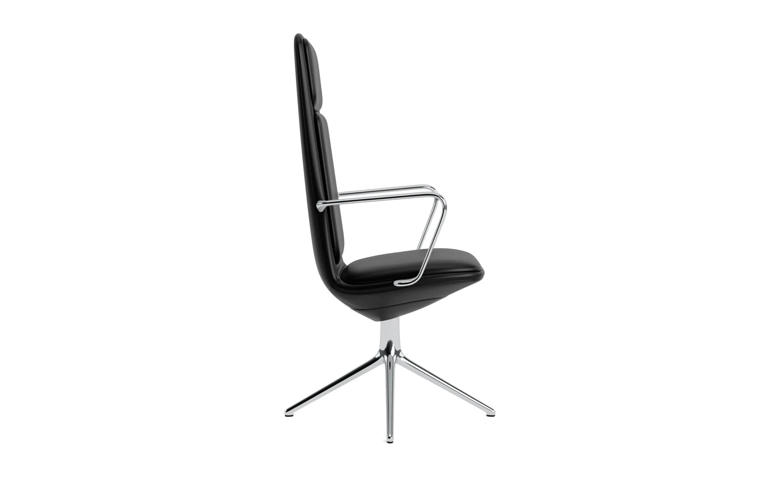 Erleben Sie den Off Armchair hoch von Normann Copenhagen – ein stilvoller Bürostuhl mit Aluminium-Drehgestell und komfortablem Ultra-Kissen für ergonomisches Sitzen.