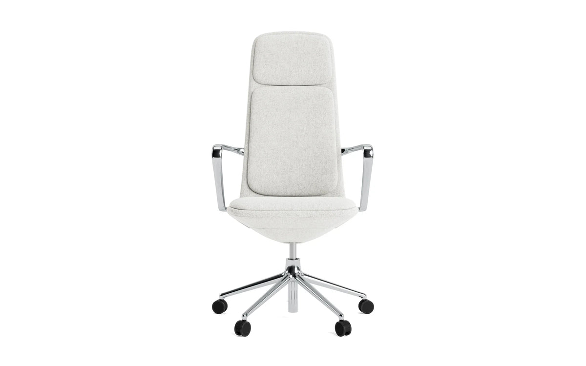 Off Armchair hoch 5W gaslift aluminium mit kissen Hallingdal in Hallingdal 110 präsentiert im Onlineshop von KAQTU Design AG. Bürostuhl ist von Normann Copenhagen