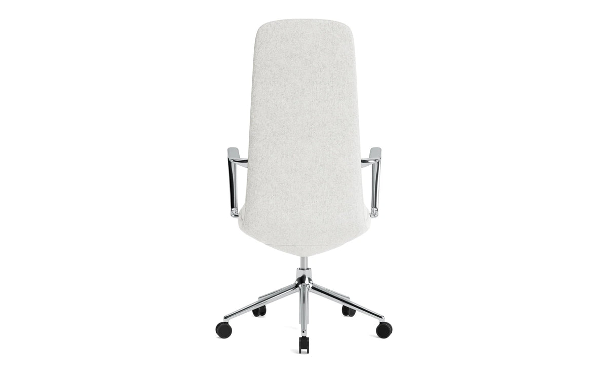 Off Armchair hoch 5W gaslift aluminium mit kissen Hallingdal in Hallingdal 110 präsentiert im Onlineshop von KAQTU Design AG. Bürostuhl ist von Normann Copenhagen