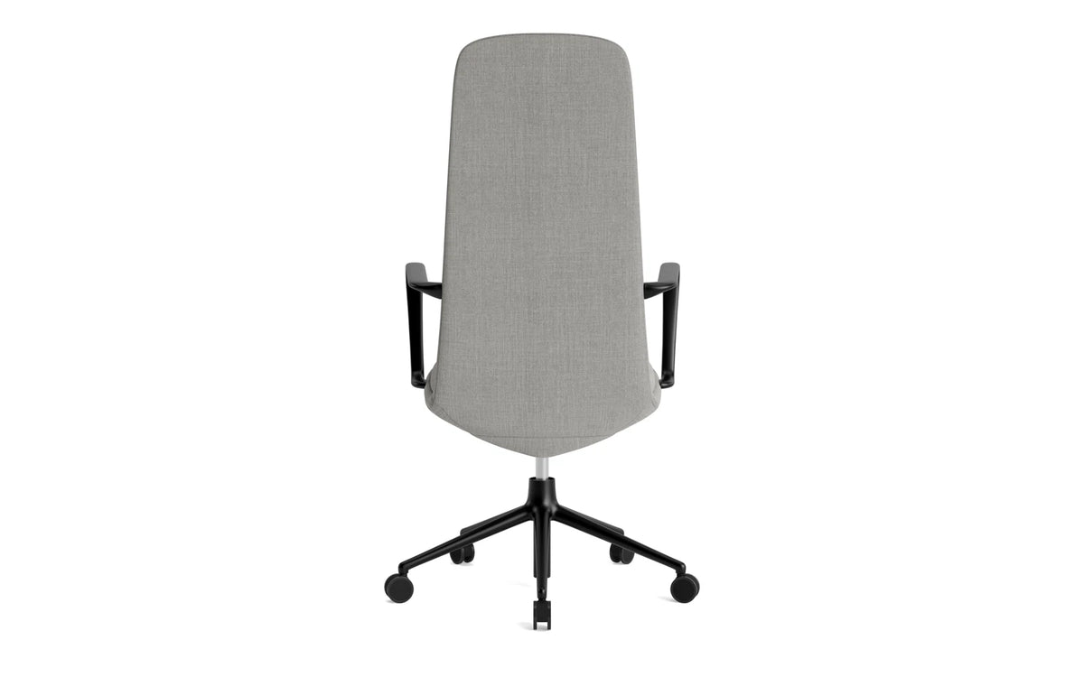 Off Armchair hoch 5W gaslift schwarze aluminium mit kissen Remix in Remix 133 präsentiert im Onlineshop von KAQTU Design AG. Bürostuhl ist von Normann Copenhagen