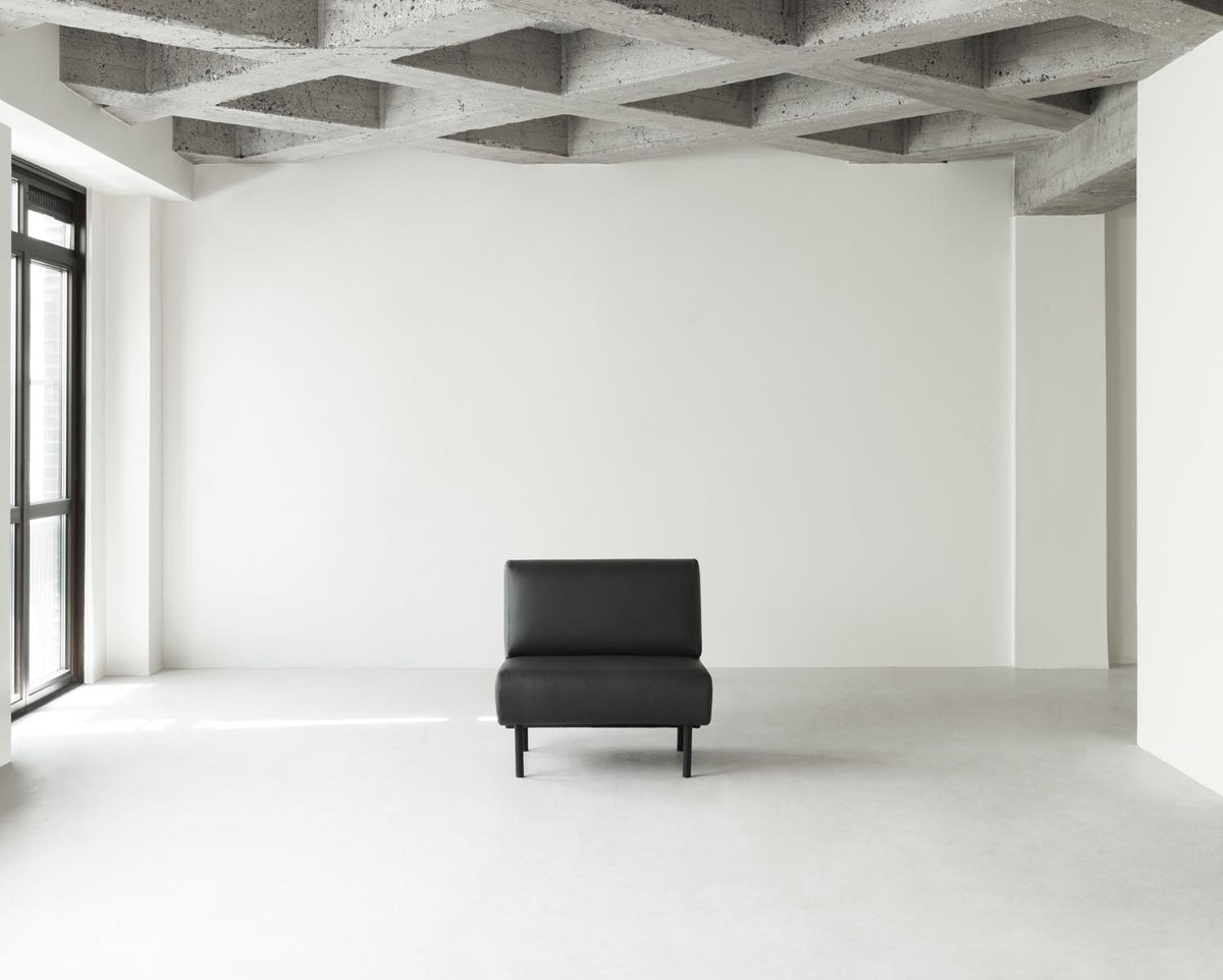 Frame Sofa 80 cm Ultra Leder in präsentiert im Onlineshop von KAQTU Design AG. Sessel ist von Normann Copenhagen