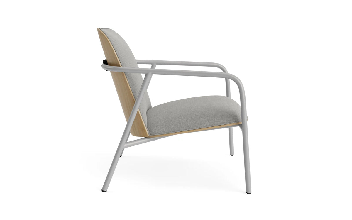 Pad Lounge-Sessel grauem Stahl Eiche/Remix in Remix 133 präsentiert im Onlineshop von KAQTU Design AG. Drehsessel ist von Normann Copenhagen