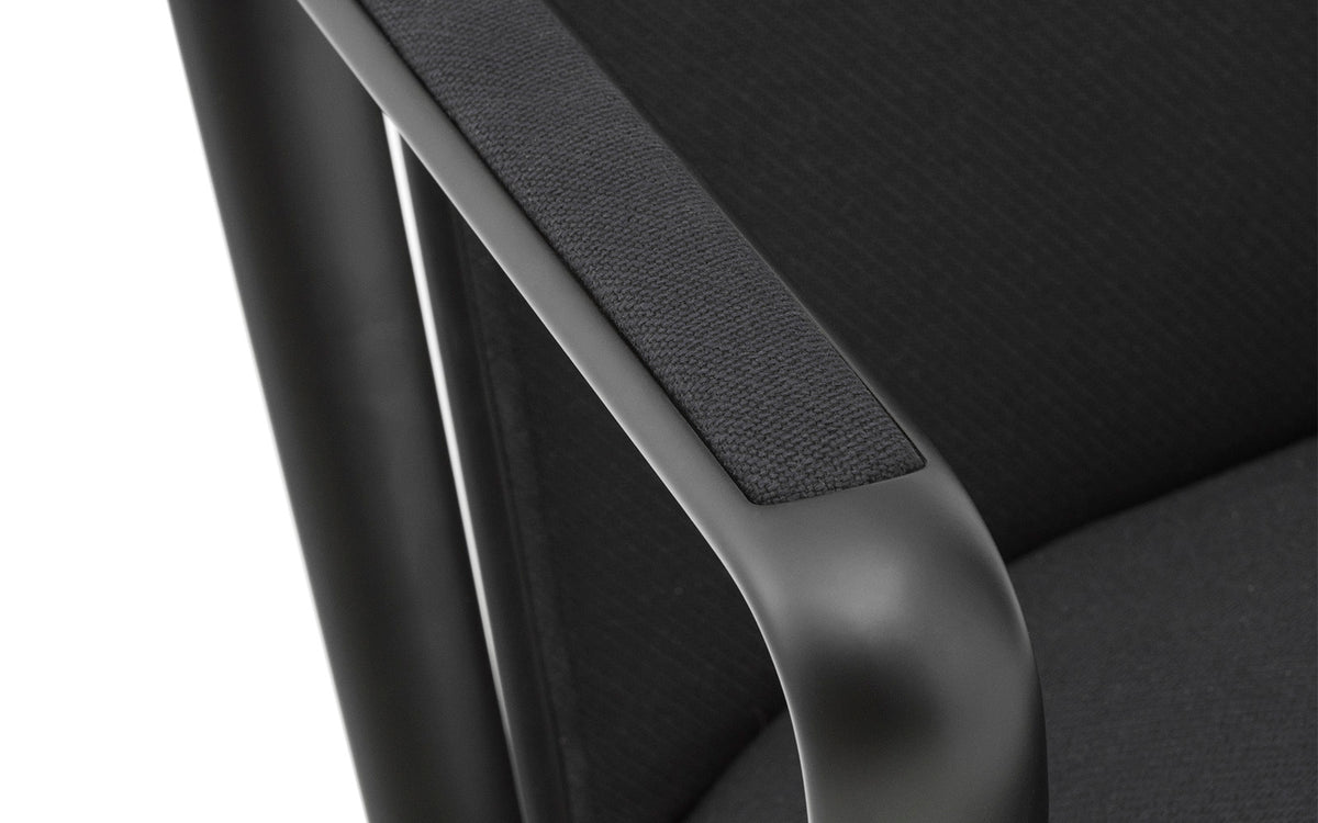 Pad Lounge-Sessel niedrig mit Drehgestell Schwarz Alu Schwarz/Oceanic in Oceanic OOC01 präsentiert im Onlineshop von KAQTU Design AG. Drehsessel ist von Normann Copenhagen