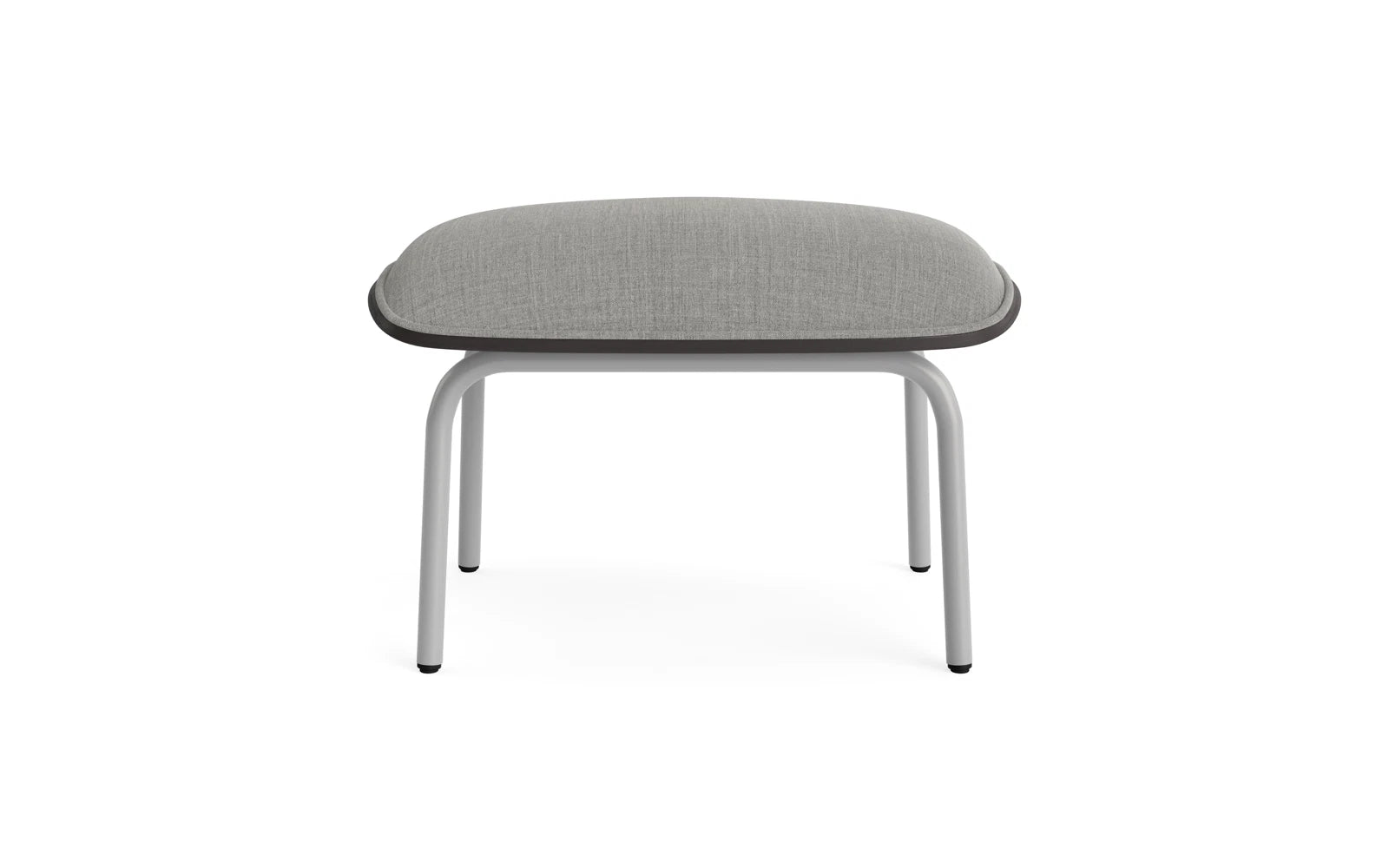 Entdecken Sie den eleganten Pad Fusshocker von Normann Copenhagen in grauem Stahl und stilvollem Schwarz. Perfekt für moderne Lounges!