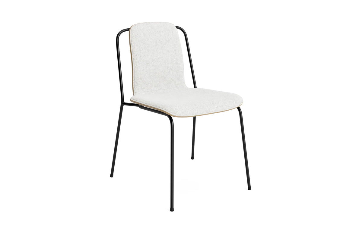 Studio Stuhl Frontpolster Schwarz Stahl Eiche/Hallingdal in Hallingdal 110 präsentiert im Onlineshop von KAQTU Design AG. Stuhl ist von Normann Copenhagen