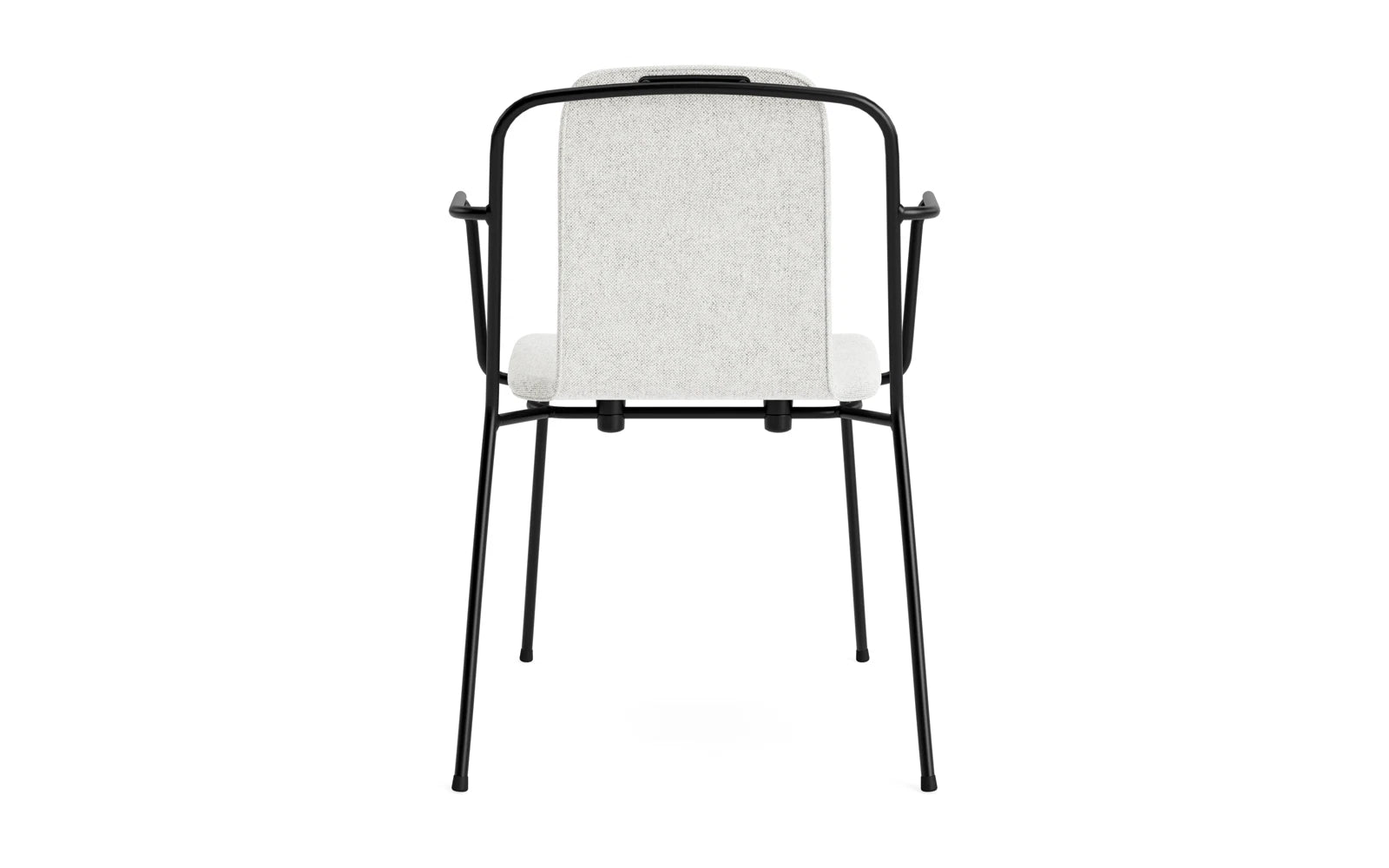 Entdecken Sie den Studio Armlehnstuhl von Normann Copenhagen – ein elegantes Möbelstück mit schwarzem Stahlrahmen und bequemer Polsterung, ideal für jeden Raum.