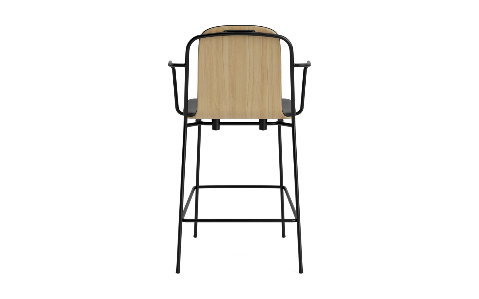 Entdecken Sie den eleganten Studio Barstuhl mit Armlehne von Normann Copenhagen. Mit 65 cm Sitzhöhe und einer Kombination aus robustem Stahl und Eiche vereint er Komfort und modernes Design.