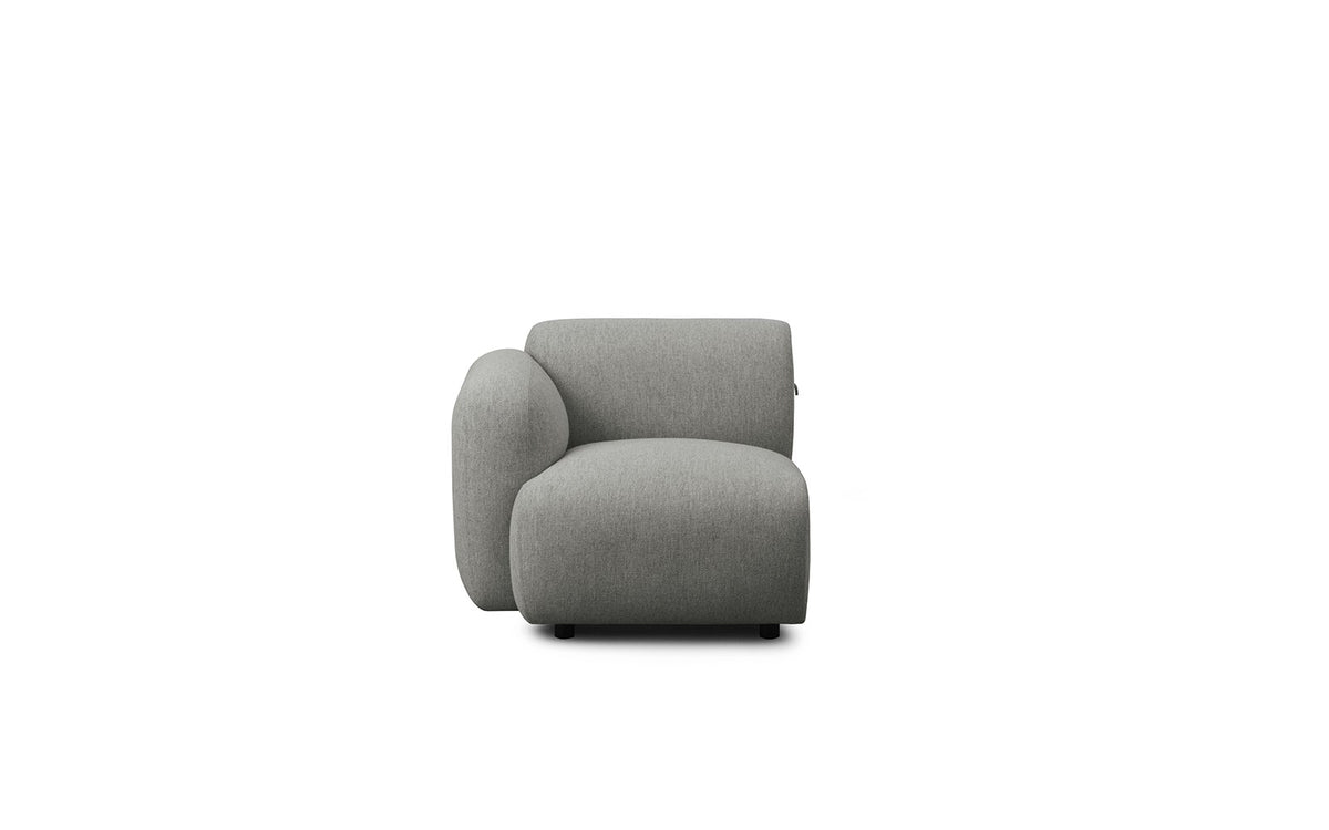Modulares Sofa Swell von Normann Copenhagen in Stoff Hallingdal 0110, mit geschwungenen Armlehnen und Holzbeinen in Eschenholz.