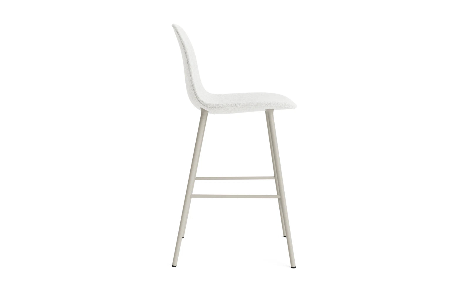 Entdecken Sie den eleganten Form Barstuhl 65 cm in hellgrau gepolstert mit Stahlgestell von Normann Copenhagen – der perfekte Akzent für Ihr Zuhause.