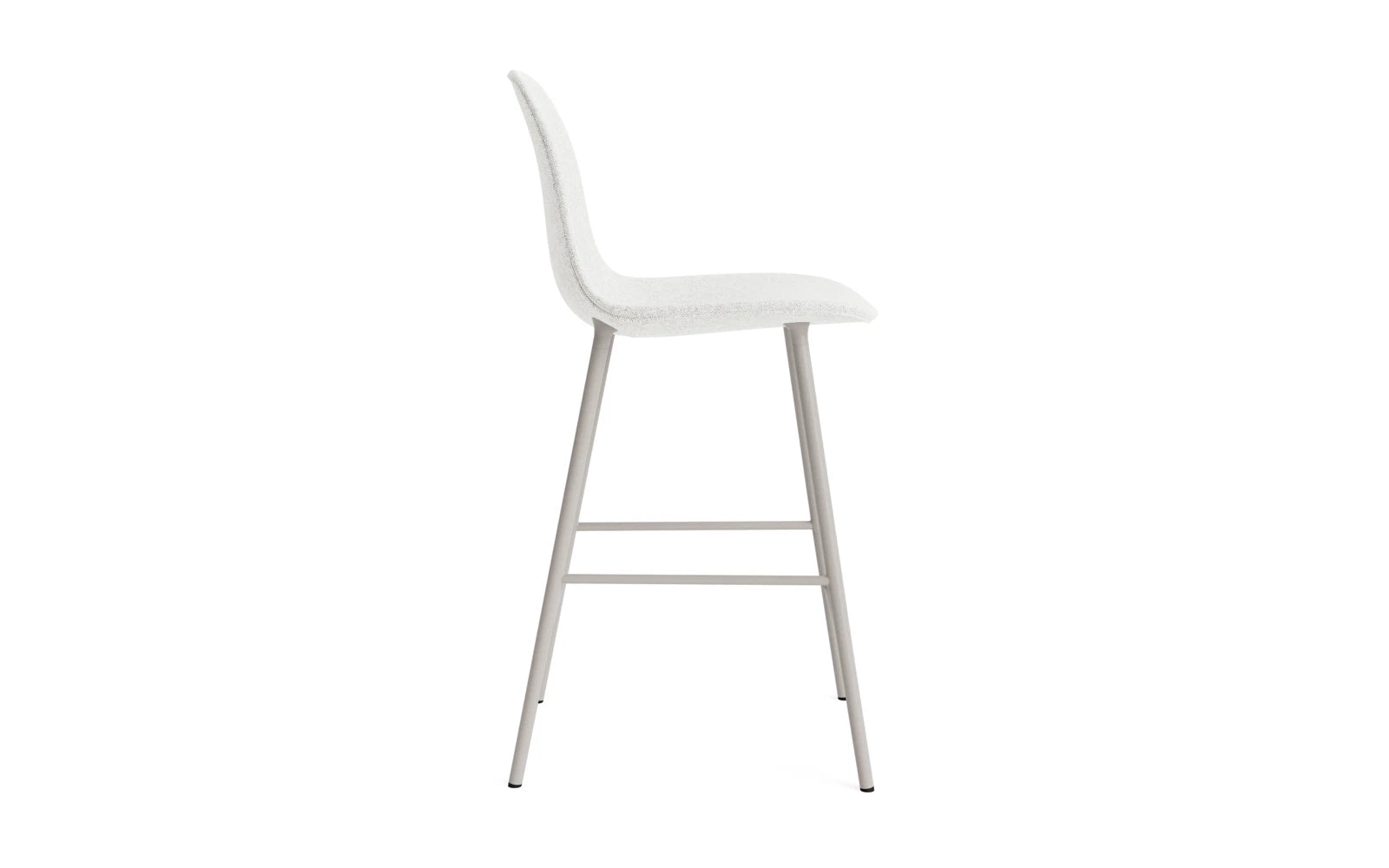 Entdecken Sie den stilvollen Form Barstuhl 75 cm gepolstert in warmem Grau mit robustem Stahlgestell und edler Hallingdal-Polsterung von Normann Copenhagen.