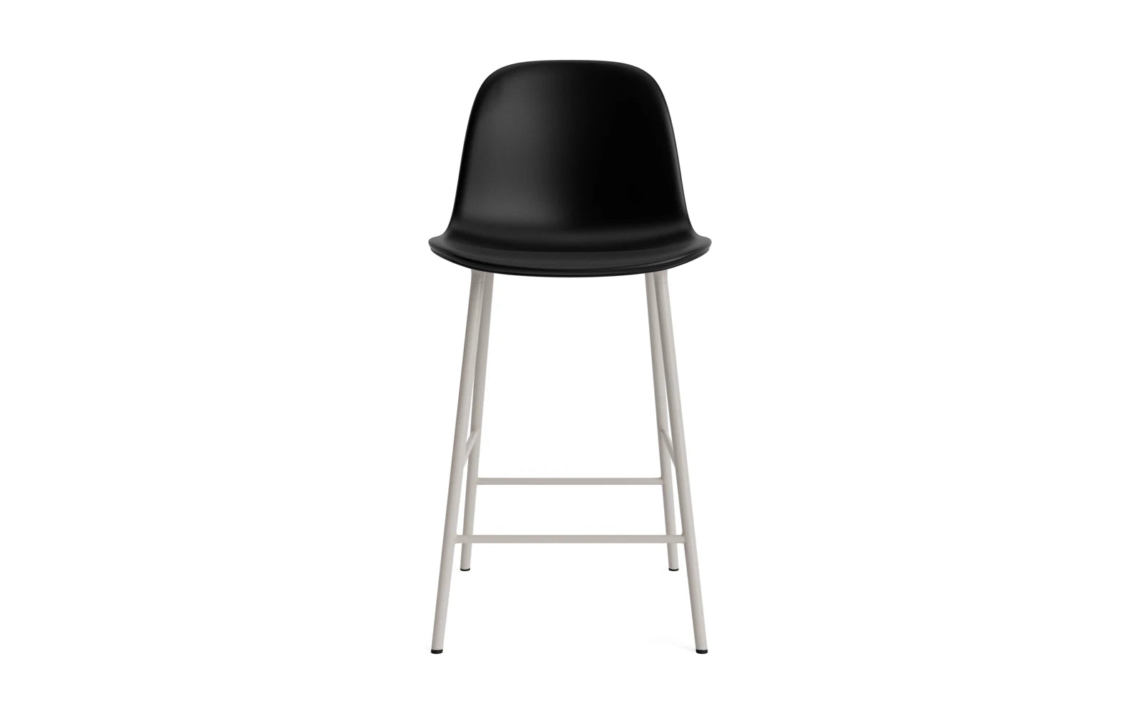 Erleben Sie den Form Barstuhl 75 cm gepolstert in warmem Grau, der mit seinem eleganten Design aus Stahl und Ultra Leder von Normann Copenhagen jeden Raum aufwertet.