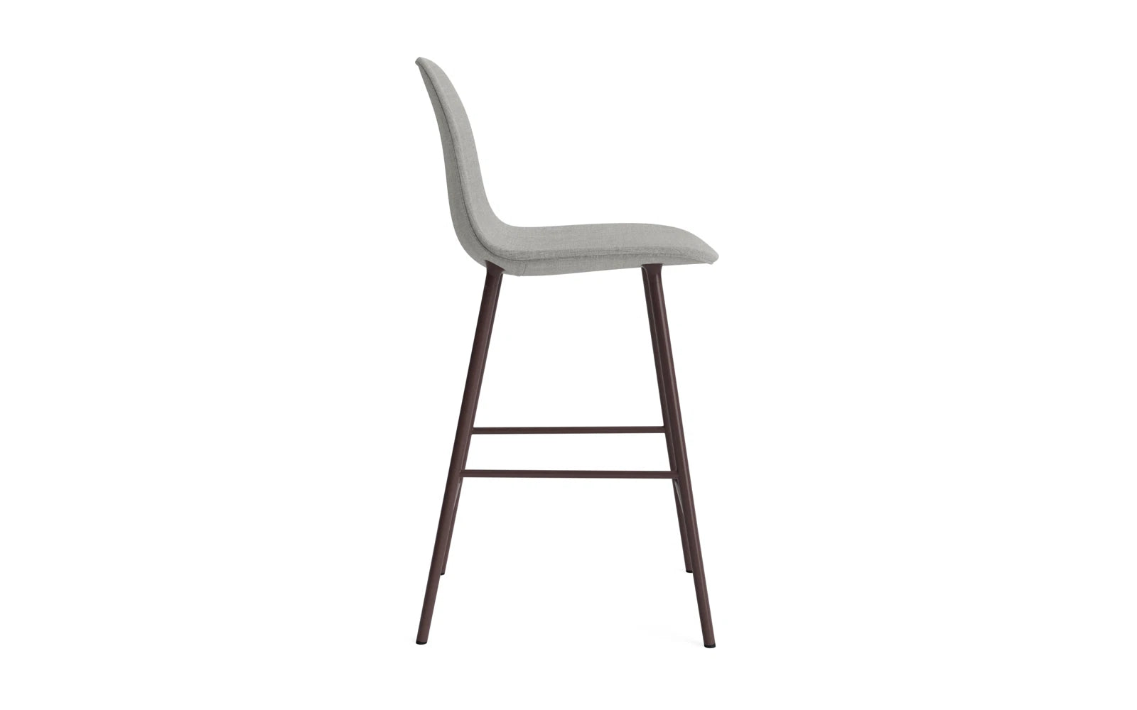 Erleben Sie den Form Barstuhl 65 cm in elegantem Braun, gepolstert und aus robustem Stahl von Normann Copenhagen – die perfekte Fusion aus Komfort und modernem Design.