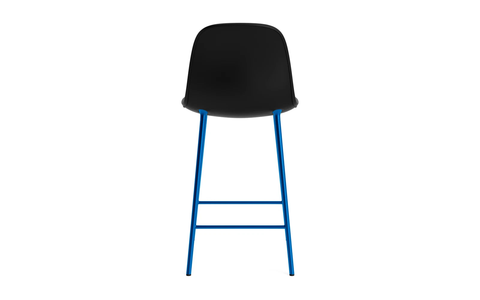 Erleben Sie den Form Barstuhl 65 cm in leuchtendem Blau von Normann Copenhagen – stilvoll gepolstert und perfekt für Ihr Zuhause.