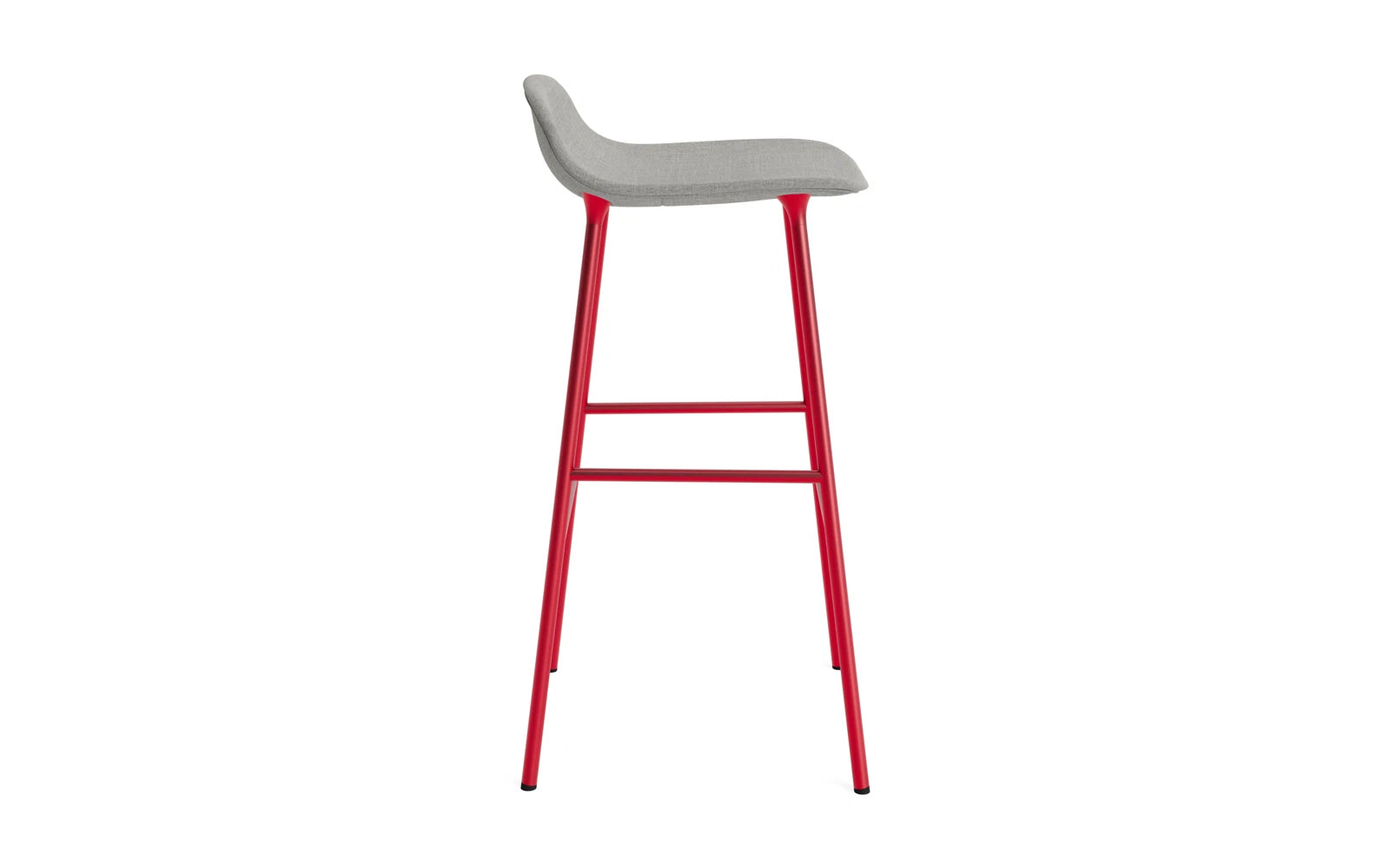 Stylischer Form Barstuhl 75 cm in leuchtendem Rot von Normann Copenhagen. Gepolstert für höchsten Komfort, ideal für moderne Küchen und Bars.
