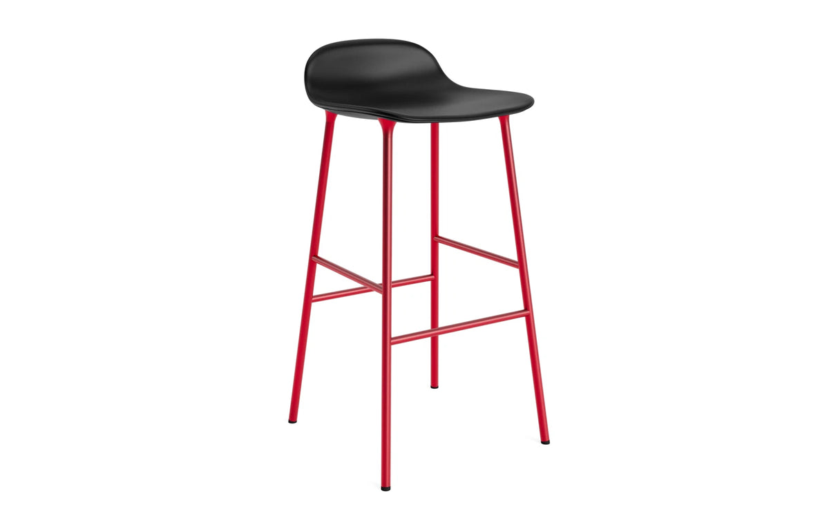 Form Barstuhl 75 cm gepolstert Stahl leuchtendes rot Ultra in Ultra 41599 präsentiert im Onlineshop von KAQTU Design AG. Barstuhl ist von Normann Copenhagen
