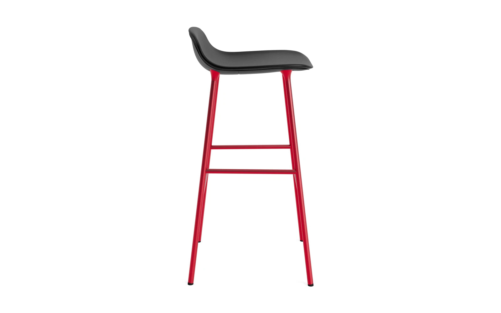 Entdecken Sie den Form Barstuhl 75 cm in leuchtendem Rot Ultra von Normann Copenhagen. Gepolstert für höchsten Komfort, ideal für moderne Wohnräume.