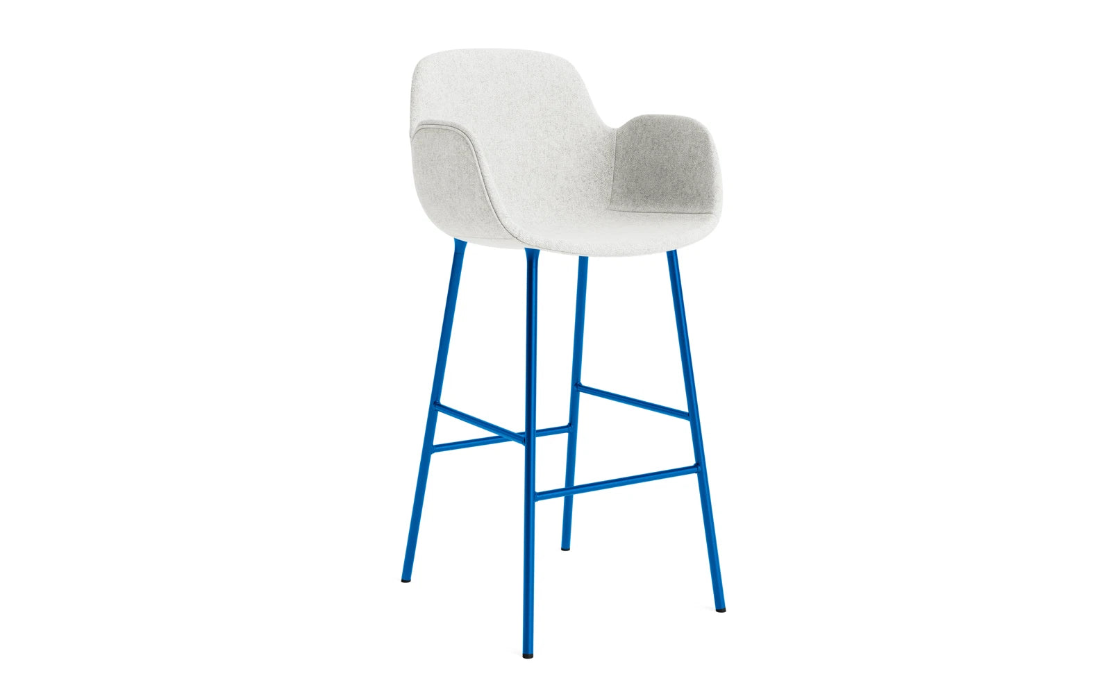Form Barstuhl mit Armlehne 75 cm gepolstert Leuchtendes blau Stahl Hallingdal in Hallingdal 110 präsentiert im Onlineshop von KAQTU Design AG. Barstuhl ist von Normann Copenhagen