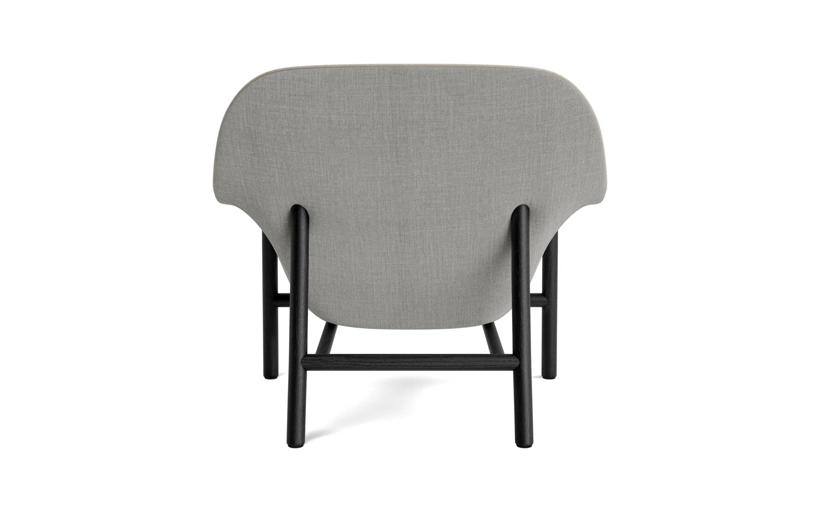 Erleben Sie den Drape Lounge-Sessel in elegantem Schwarz und Eiche – ein zeitloses Design, das Komfort und Nachhaltigkeit vereint.