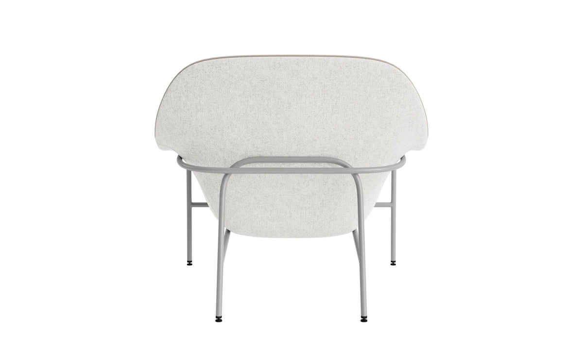 Drape Lounge-Sessel niedrig Grau stahl Hallingdal in Hallingdal 110 präsentiert im Onlineshop von KAQTU Design AG. Sessel ist von Normann Copenhagen