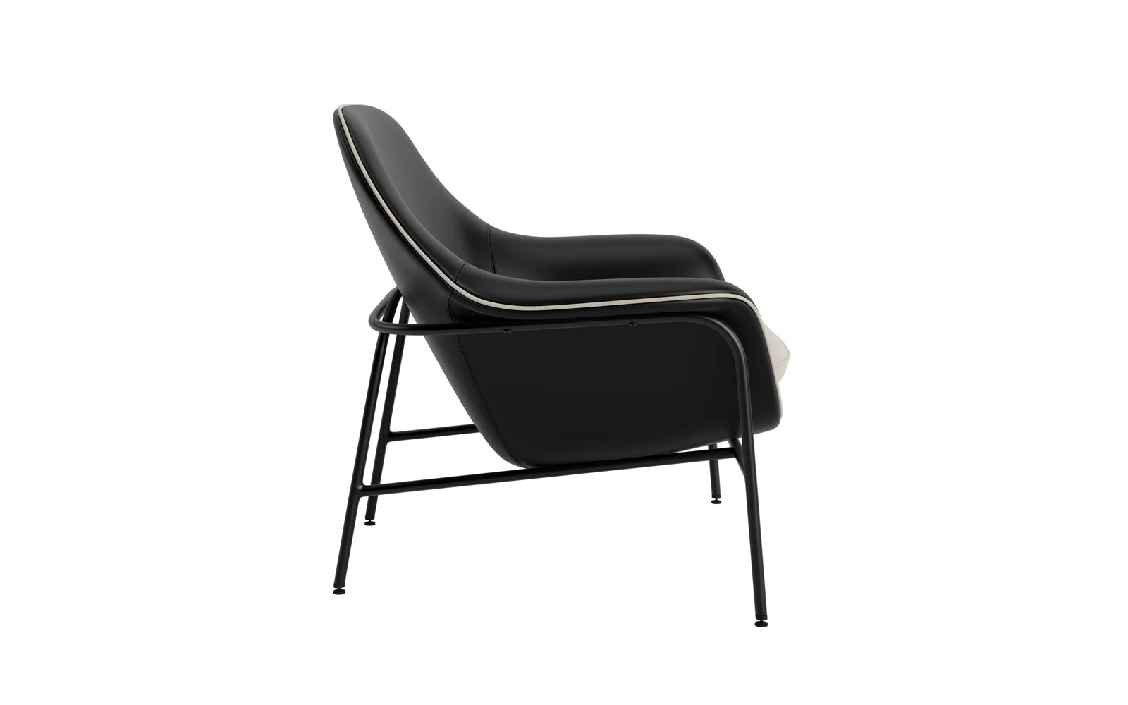 Erleben Sie den Drape Lounge-Sessel in Schwarz von Normann Copenhagen: stilvoller, niedriger Komfort aus hochwertigem Ultra Leder und robustem Stahl.