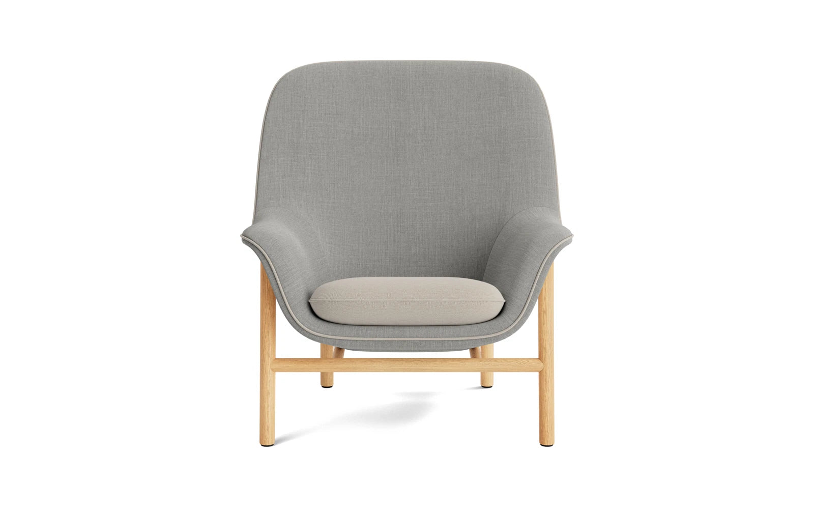 Erleben Sie den Drape Lounge-Sessel hoch Eiche Remix von Normann Copenhagen – ein elegantes Möbelstück, das modernes Design und individuellen Komfort perfekt kombiniert.