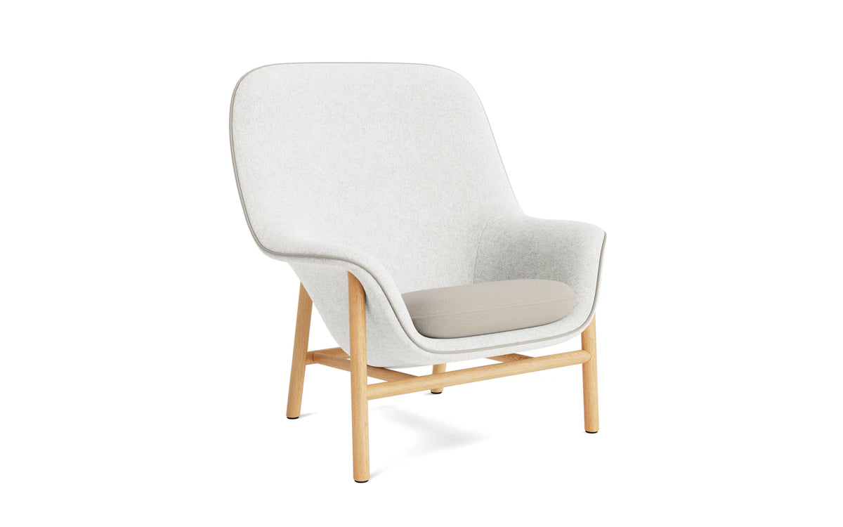 Drape Lounge-Sessel hoch Eiche Hallingdal in Hallingdal 110 präsentiert im Onlineshop von KAQTU Design AG. Sessel ist von Normann Copenhagen