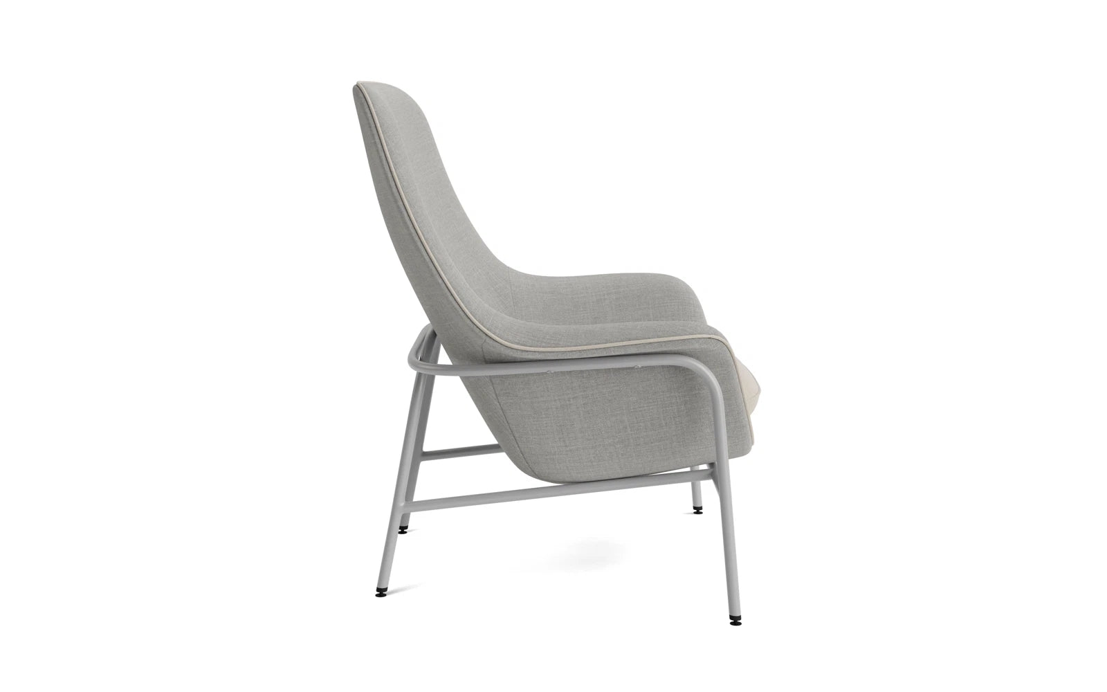 Entdecken Sie den Drape Lounge-Sessel von Normann Copenhagen: Eleganz, Komfort und nachhaltige Materialien vereinen sich in diesem stilvollen Möbelstück.