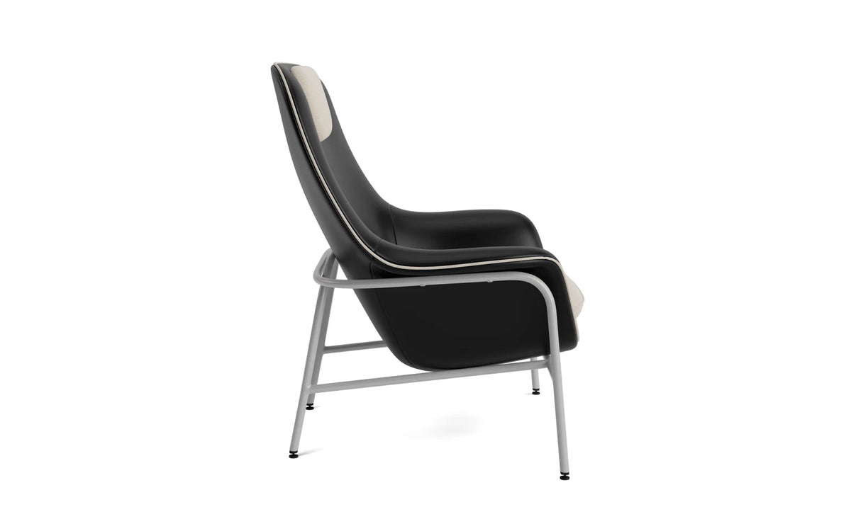 Drape Lounge-Sessel hoch mitt Kopfstütze grauem Stahl Ultra in Ultra 41599 präsentiert im Onlineshop von KAQTU Design AG. Sessel ist von Normann Copenhagen