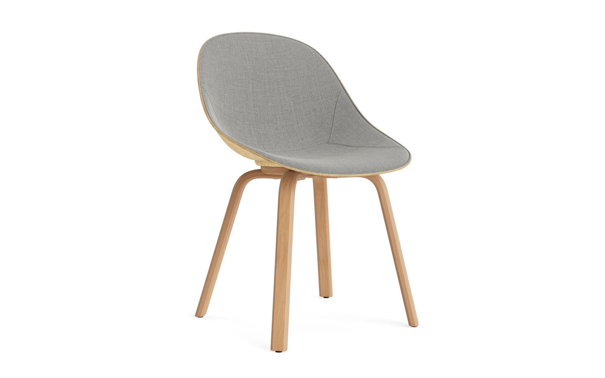 Mat Stuhl Frontpolster Hanffasern Buchenholz in Remix 133 präsentiert im Onlineshop von KAQTU Design AG. Stuhl ist von Normann Copenhagen