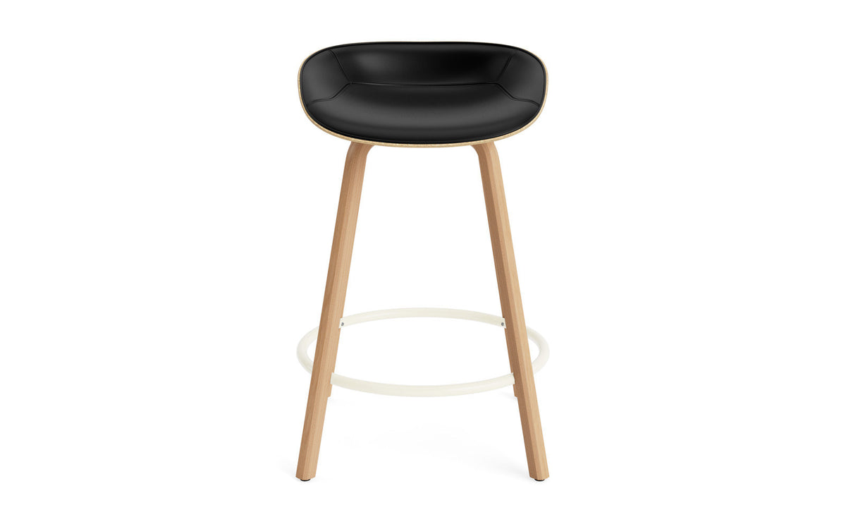 Mat Barstuhl 65 cm Frontpolster Hanffasern Buchenholz/creme in Ultra 41599 präsentiert im Onlineshop von KAQTU Design AG. Barstuhl ist von Normann Copenhagen
