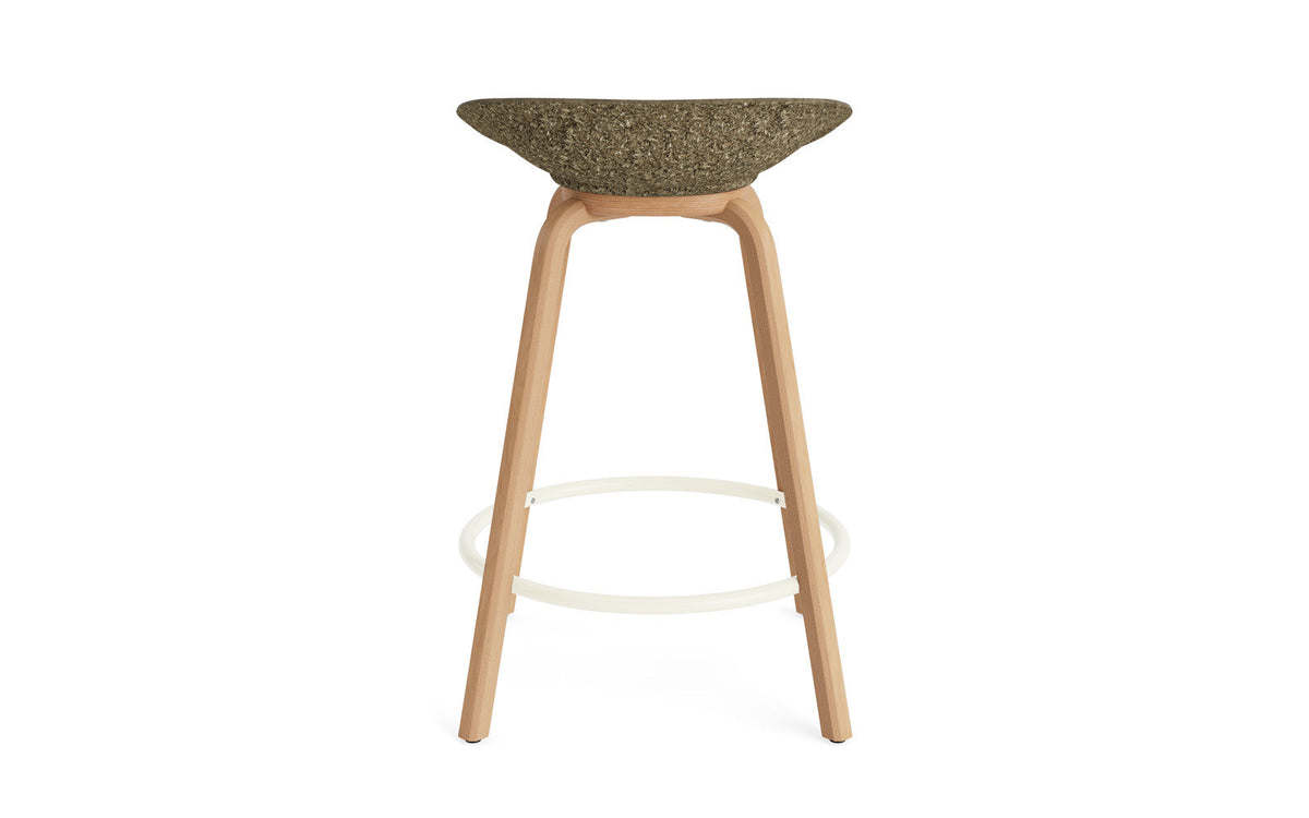 Mat Barstuhl 65 cm Frontpolster Seegras Buchenholz/creme in Hallingdal 110 präsentiert im Onlineshop von KAQTU Design AG. Barstuhl ist von Normann Copenhagen