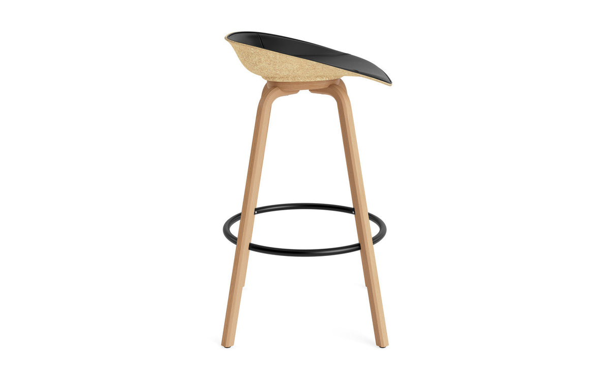 Mat Barstuhl 75 cm Frontpolster Hanffasern Buchenholz/schwarz in Ultra 41599 präsentiert im Onlineshop von KAQTU Design AG. Barstuhl ist von Normann Copenhagen
