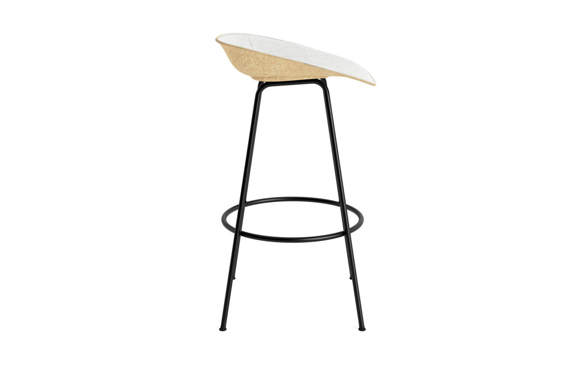 Mat Barstuhl 75 cm Frontpolster Hanffasern schwarzes Stahl in Hallingdal 110 präsentiert im Onlineshop von KAQTU Design AG. Barstuhl ist von Normann Copenhagen