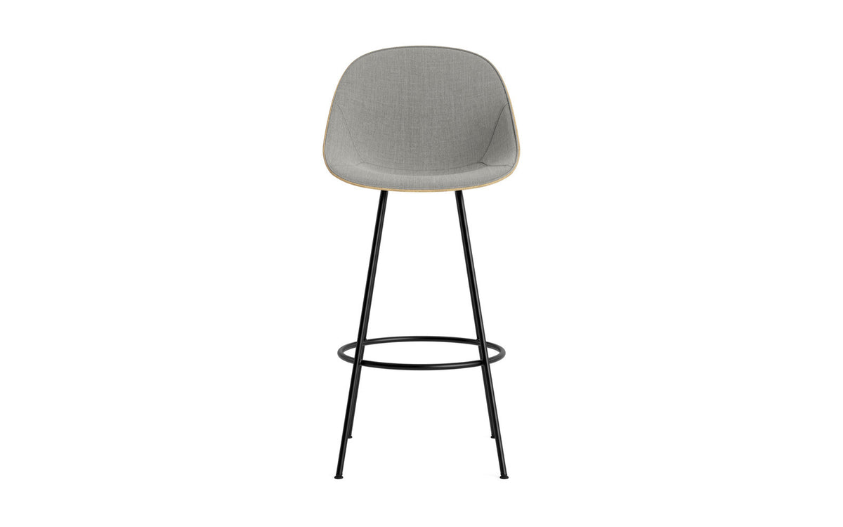Mat Barstuhl 75 cm Frontpolster Hanffasern schwarzes Stahl in Remix 133 präsentiert im Onlineshop von KAQTU Design AG. Barstuhl ist von Normann Copenhagen