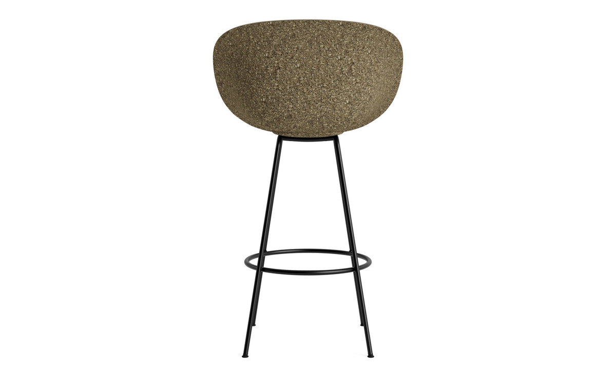 Mat Barstuhl mit Armlehne 75 cm Frontpolster Seegras schwartz Stahl in Remix 133 präsentiert im Onlineshop von KAQTU Design AG. Barstuhl ist von Normann Copenhagen